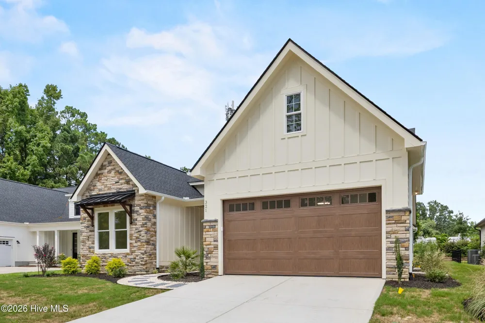 321 Preservation Point Avenue Wilmington, NC 28401