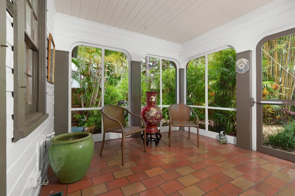 1609 NE 2ND COURT Fort Lauderdale, FL 33301