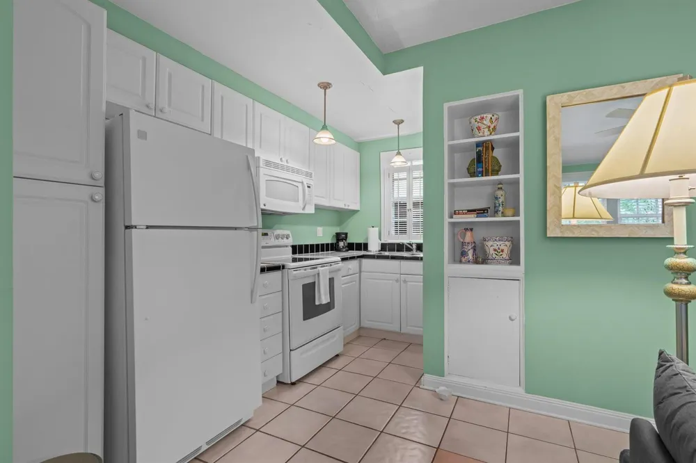 1609 NE 2ND COURT Fort Lauderdale, FL 33301