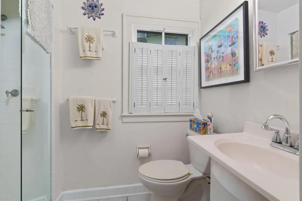 1609 NE 2ND COURT Fort Lauderdale, FL 33301