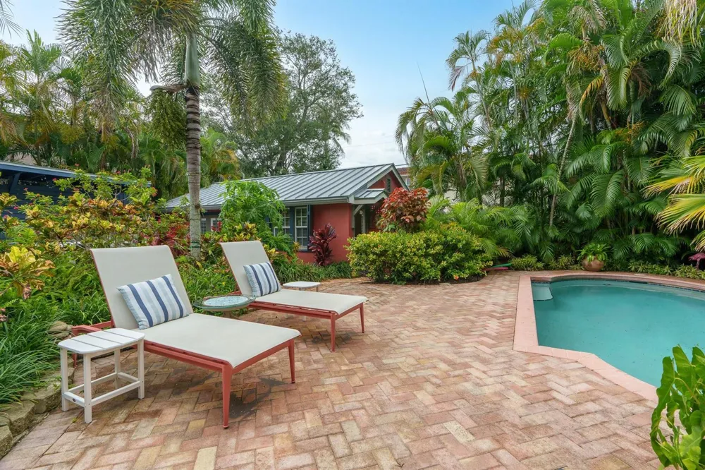 1609 NE 2ND COURT Fort Lauderdale, FL 33301