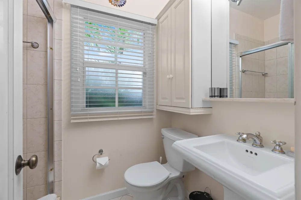 1609 NE 2ND COURT Fort Lauderdale, FL 33301