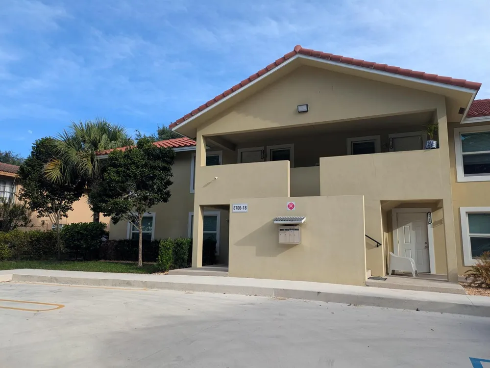 8710 NW 35th Street Coral Springs, FL 33065