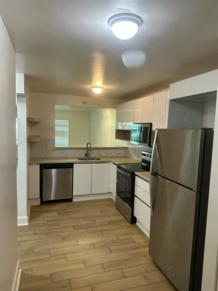 8710 NW 35th Street Coral Springs, FL 33065