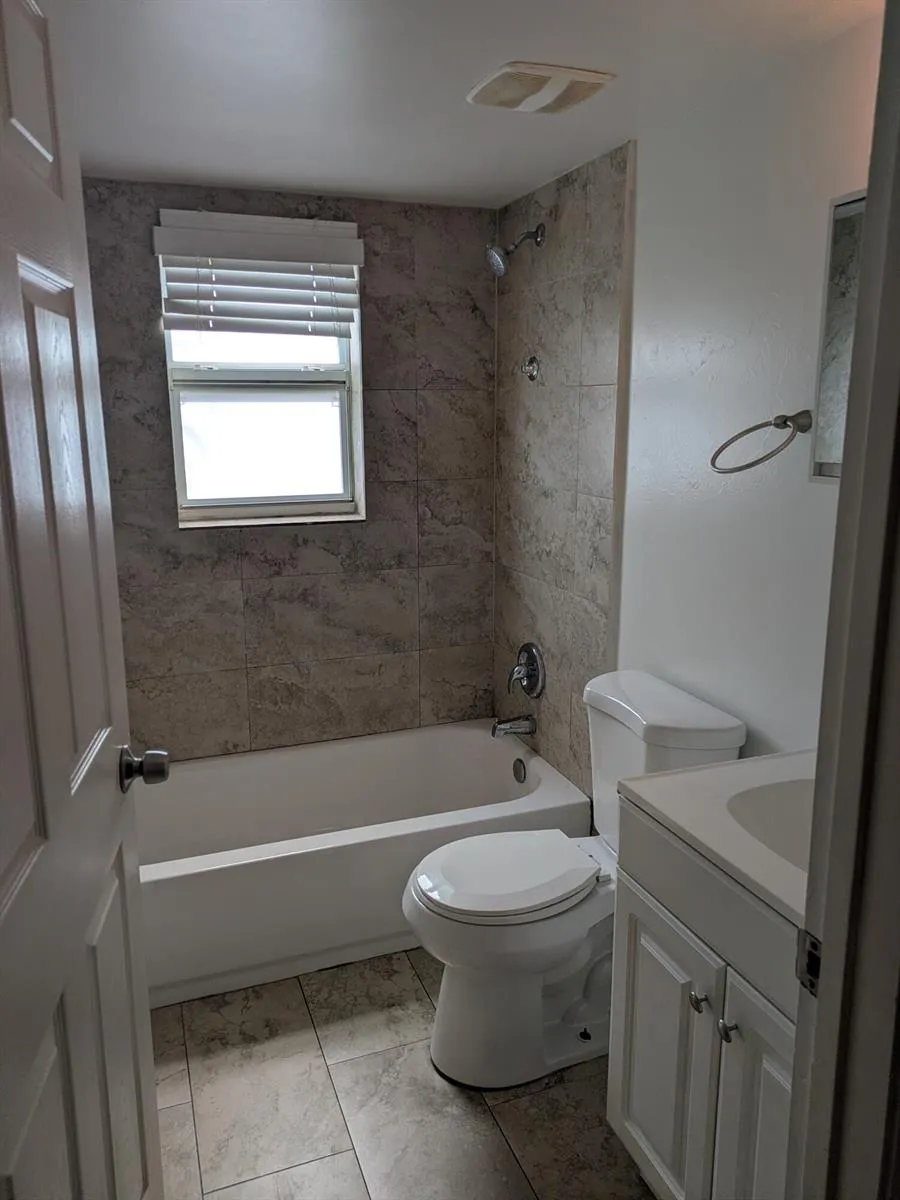 8710 NW 35th Street Coral Springs, FL 33065