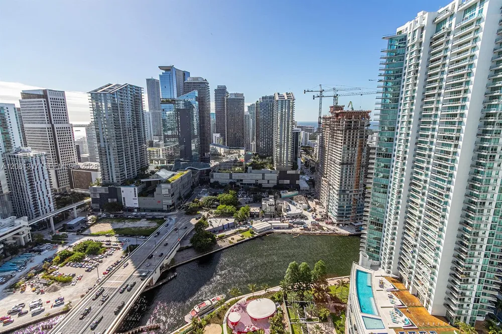 350 S Miami Ave #3914 Miami, FL 33130