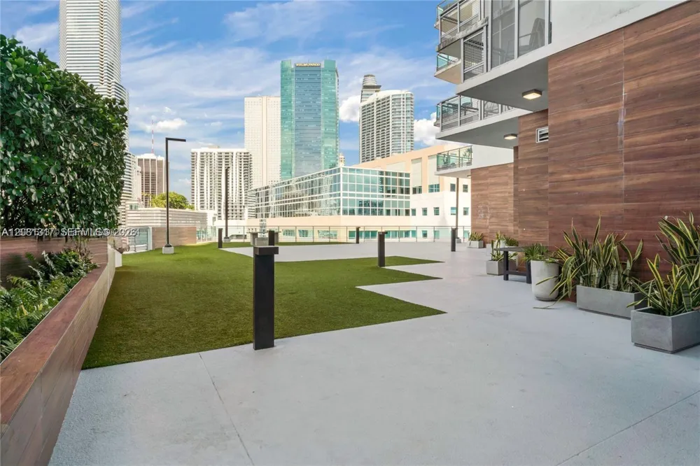 350 S Miami Ave #3914 Miami, FL 33130