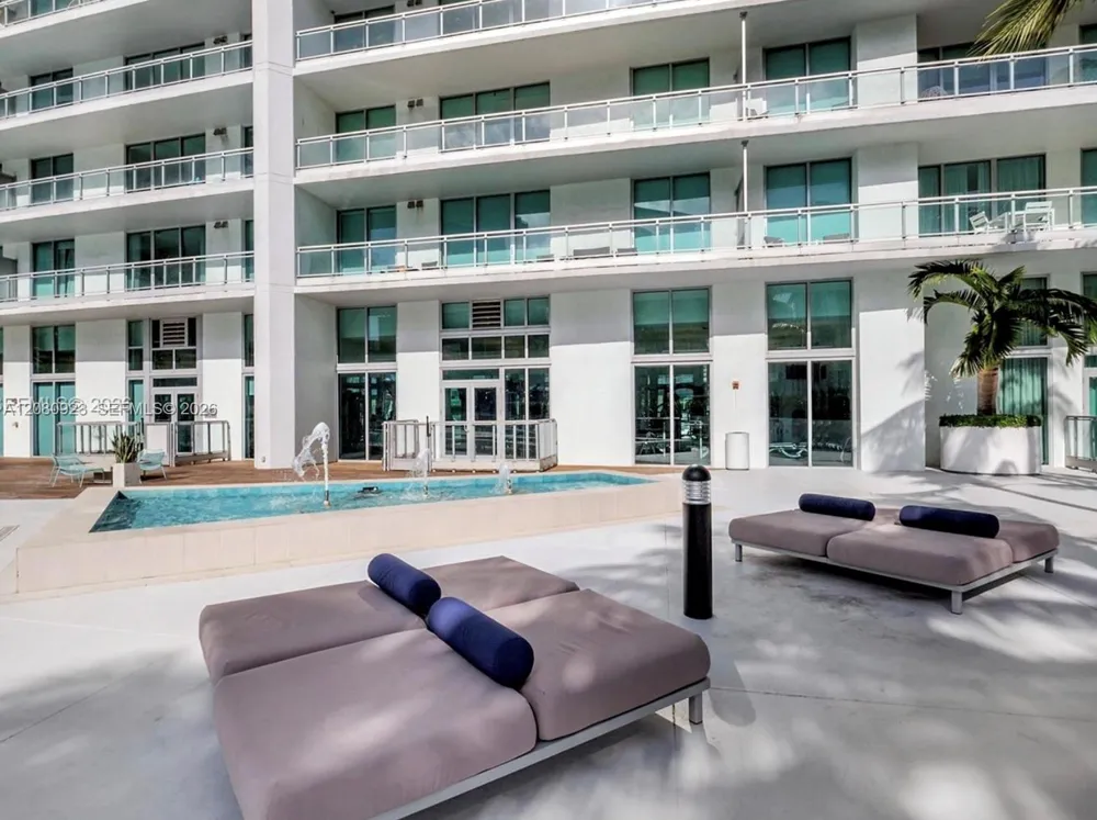 90 SW 3rd St #2210 Miami, FL 33130