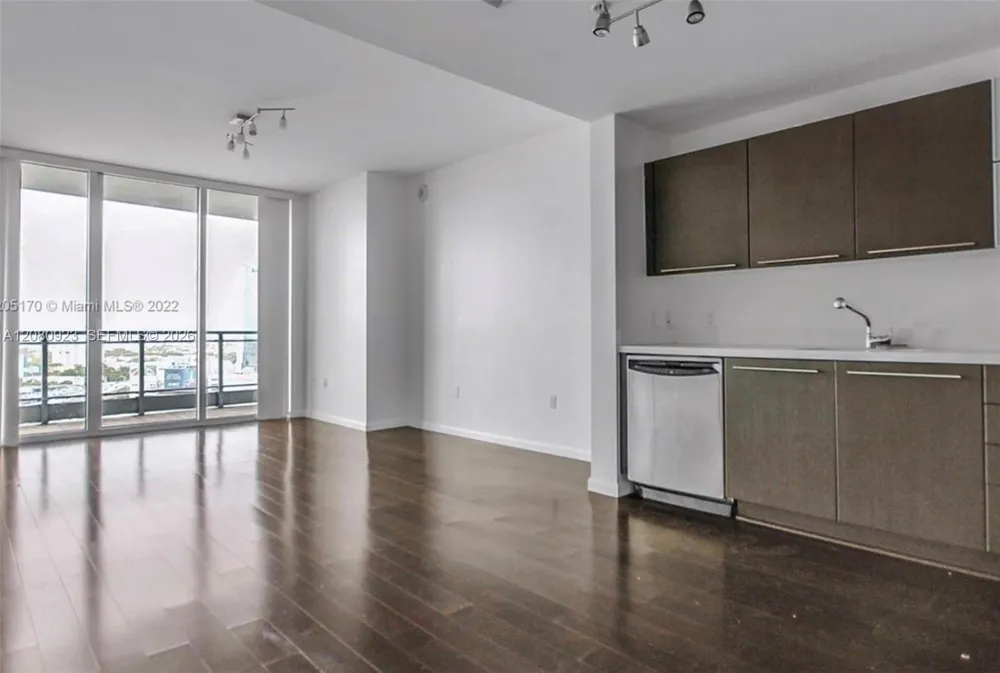 90 SW 3rd St #2210 Miami, FL 33130