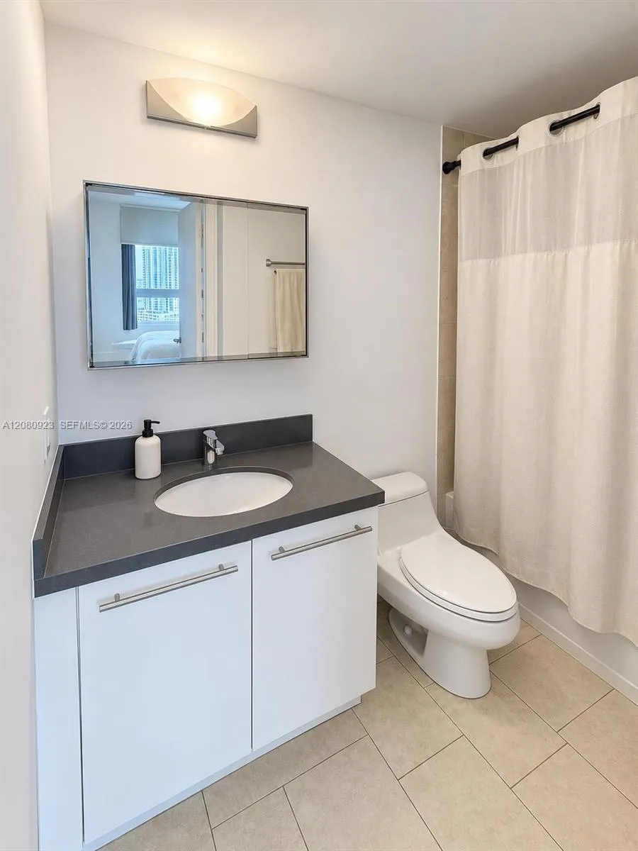 90 SW 3rd St #2210 Miami, FL 33130