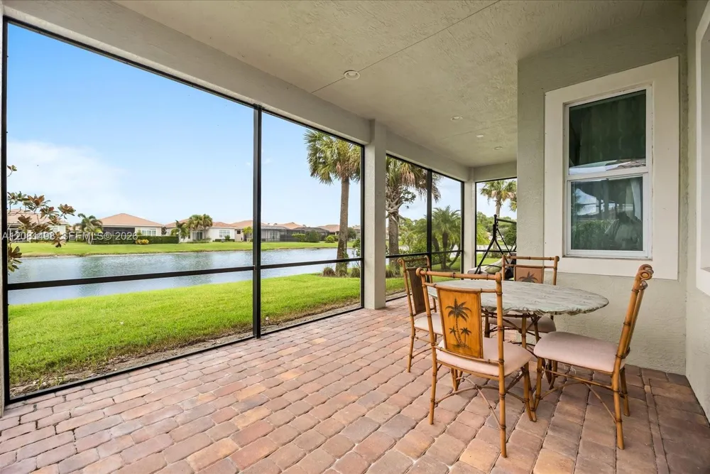 20028 SW Caserta Way Port St. Lucie, FL 34986