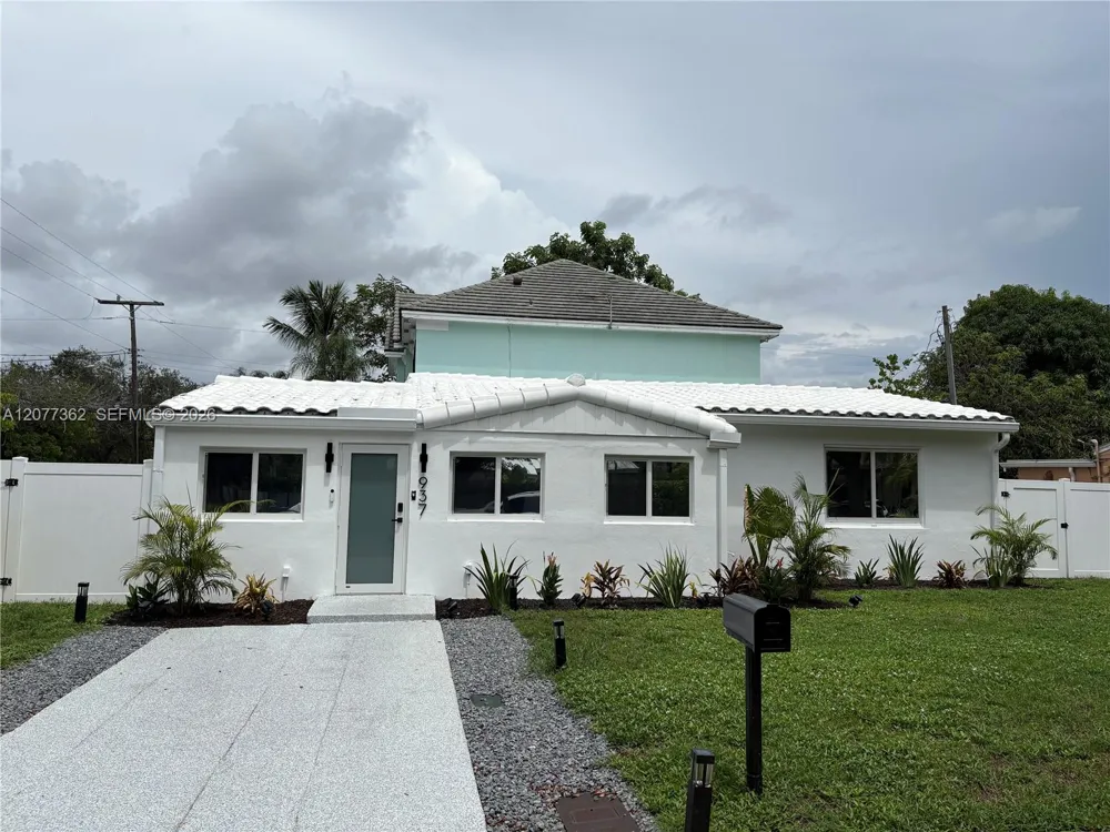 937 SW 18th Ct Fort Lauderdale, FL 33315