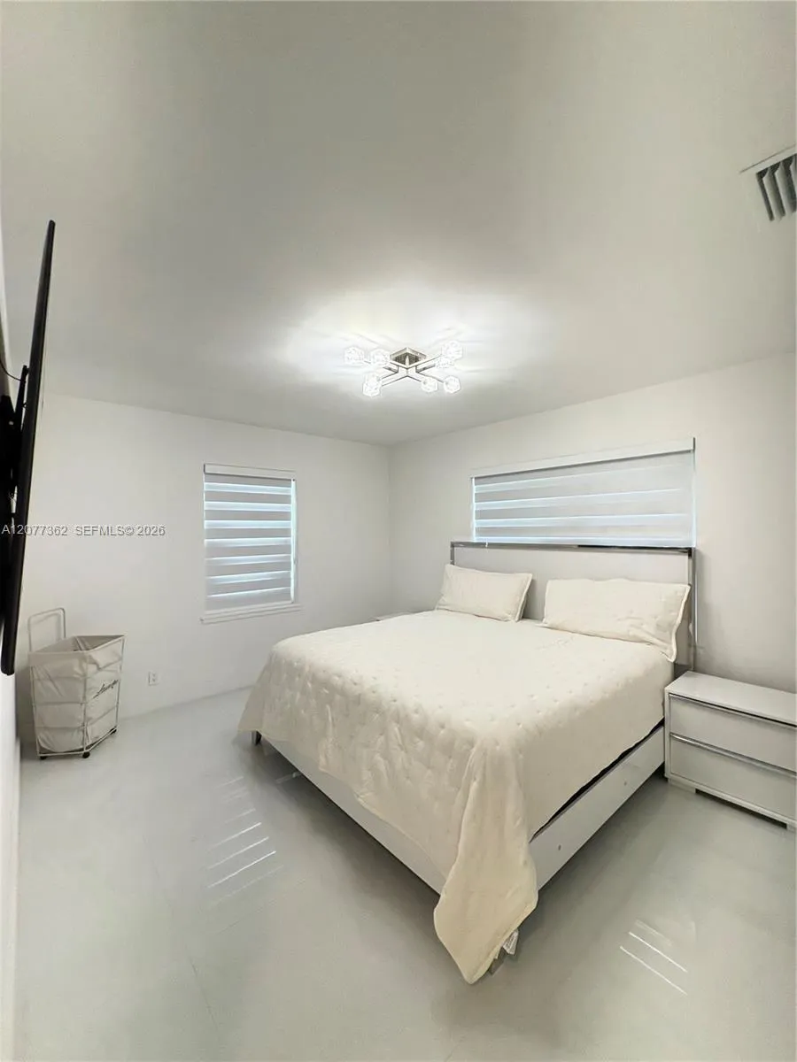 937 SW 18th Ct Fort Lauderdale, FL 33315
