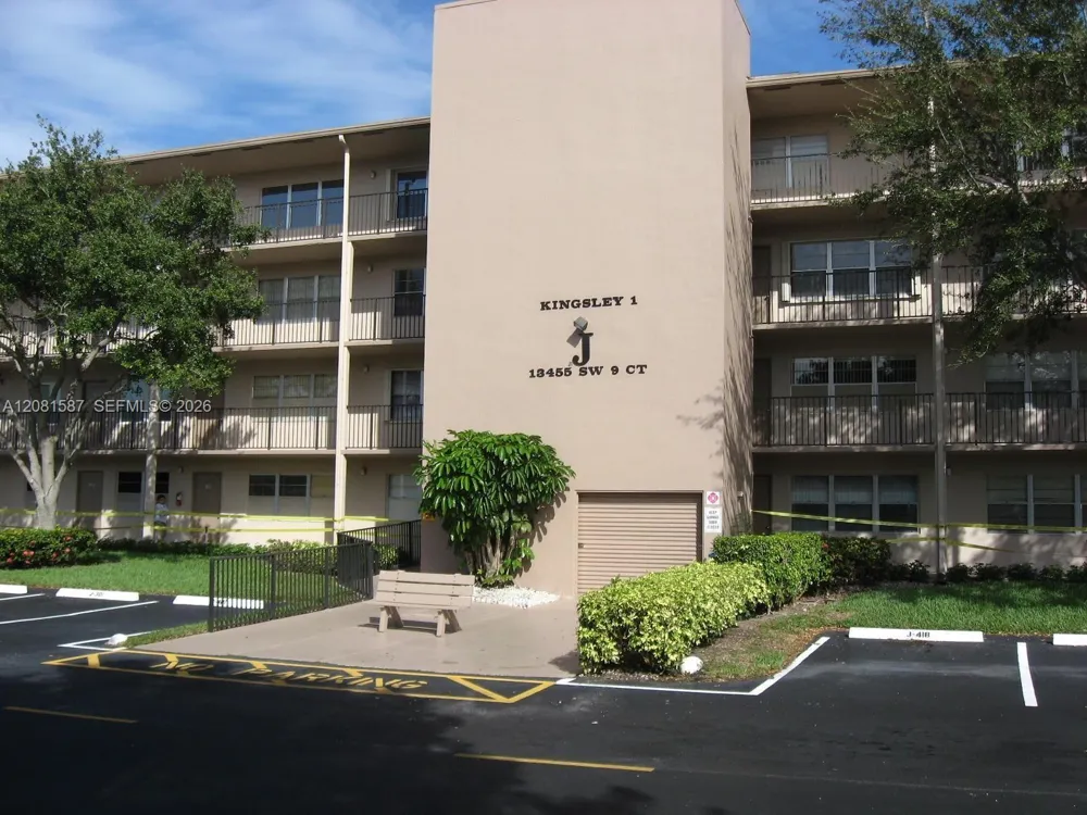 13455 SW 9th Ct #117J Pembroke Pines, FL 33027