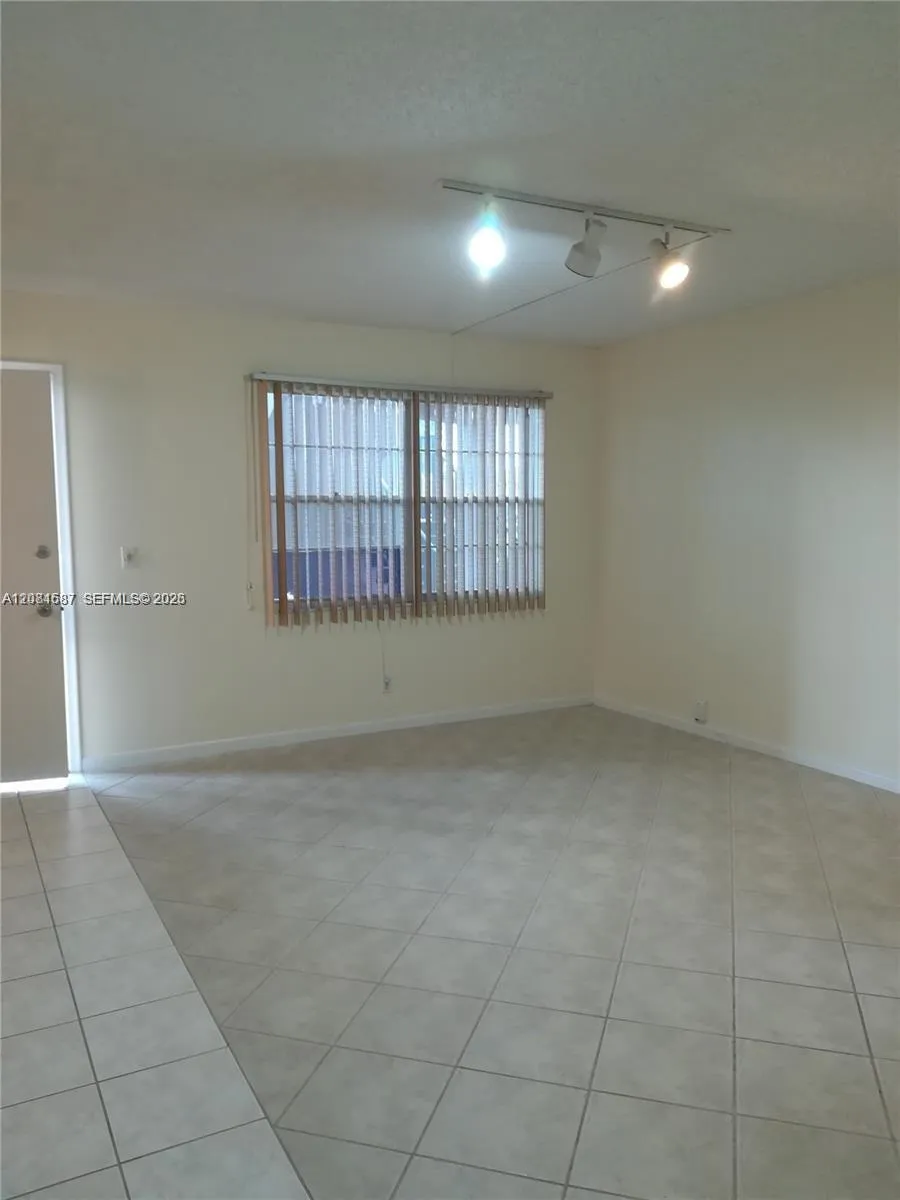 13455 SW 9th Ct #117J Pembroke Pines, FL 33027