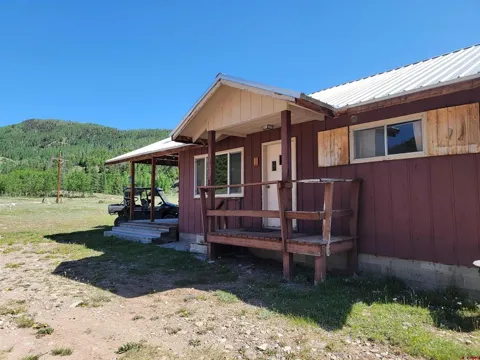 105 Sherry Lane