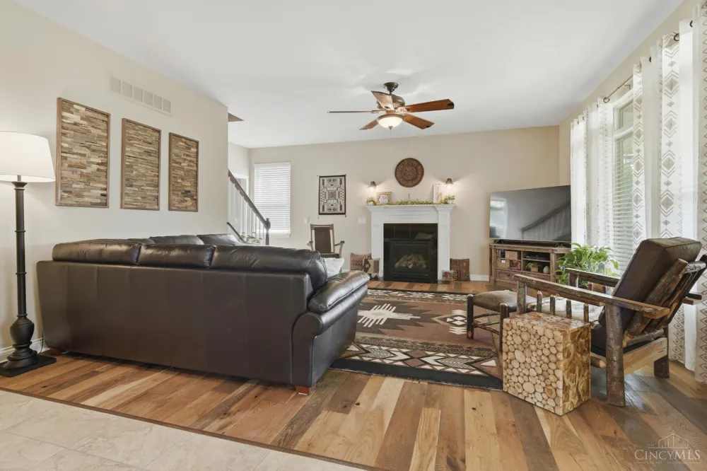 2327 Elizabeth Drive Clearcreek, OH 45068