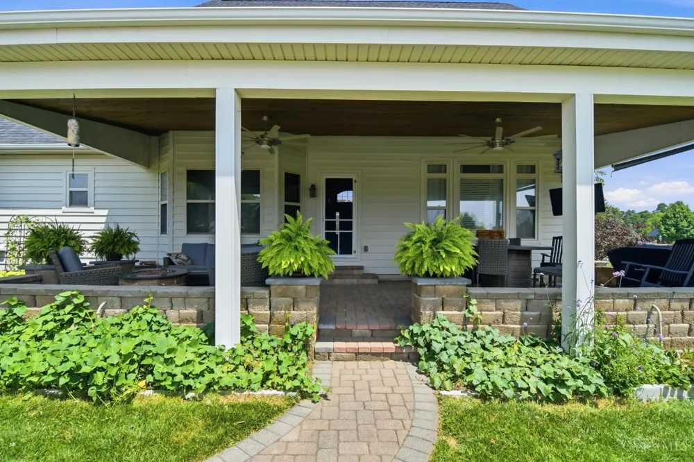 2327 Elizabeth Drive Clearcreek, OH 45068