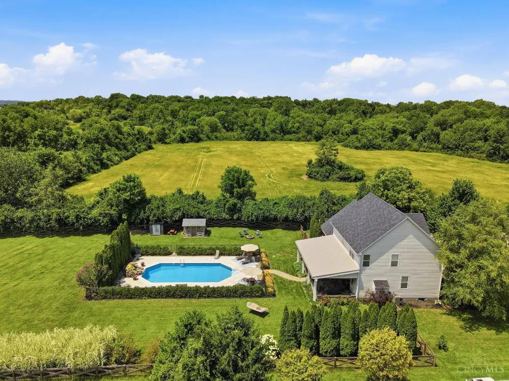 2327 Elizabeth Drive Clearcreek, OH 45068