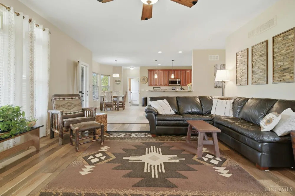 2327 Elizabeth Drive Clearcreek, OH 45068