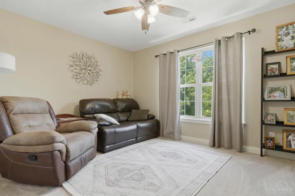 2327 Elizabeth Drive Clearcreek, OH 45068