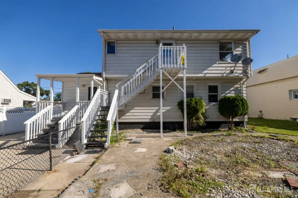 15 Clinton Avenue Keasbey, NJ 08832