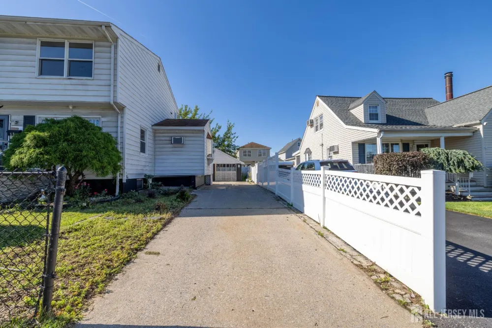 15 Clinton Avenue Keasbey, NJ 08832