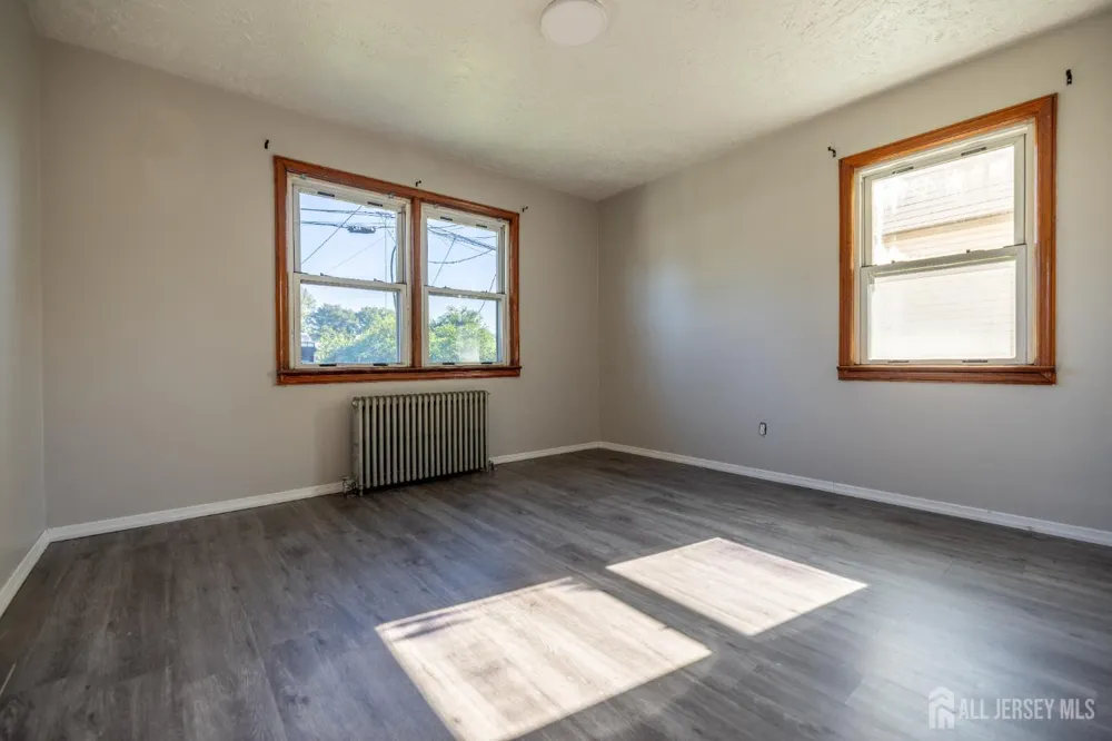 15 Clinton Avenue Keasbey, NJ 08832