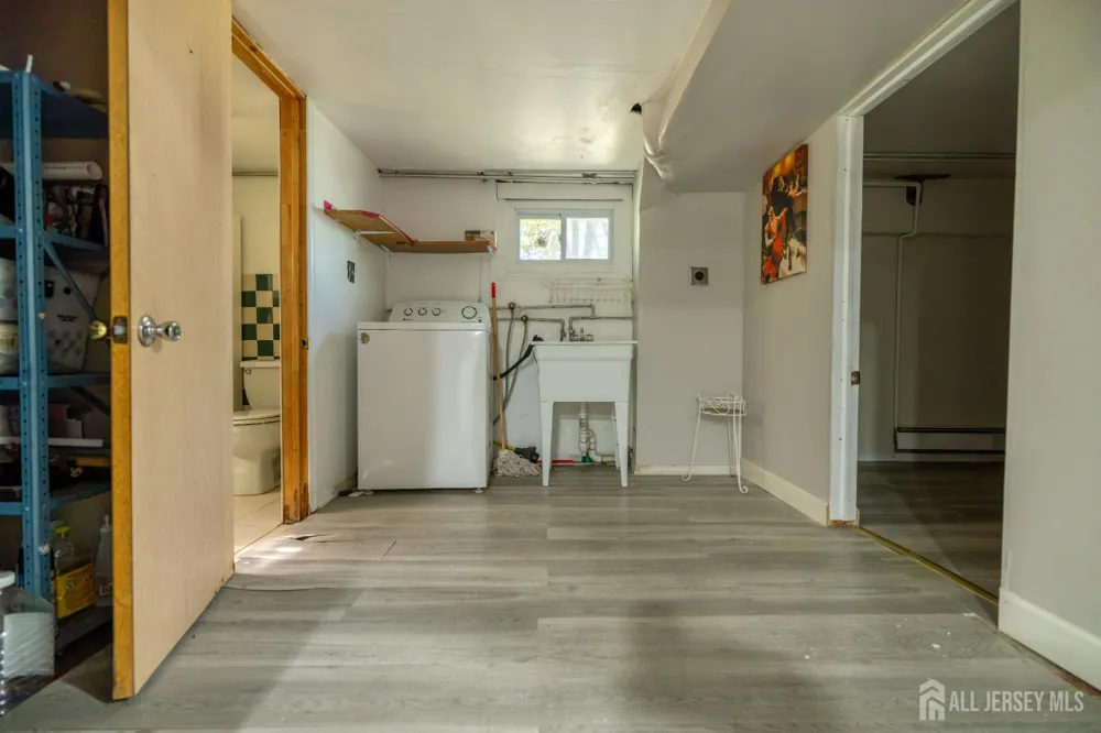 15 Clinton Avenue Keasbey, NJ 08832