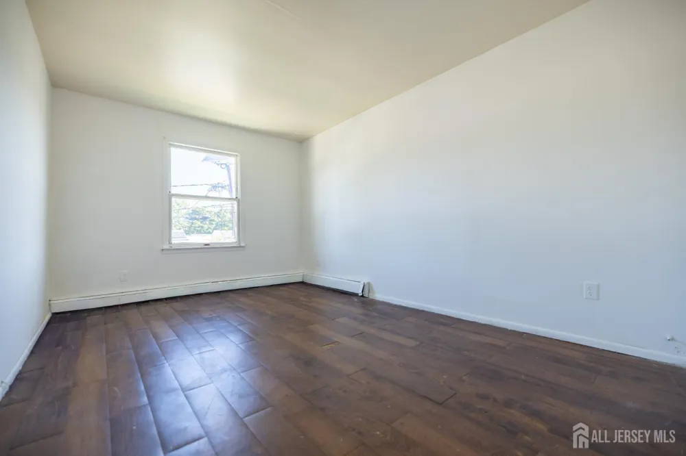 15 Clinton Avenue Keasbey, NJ 08832