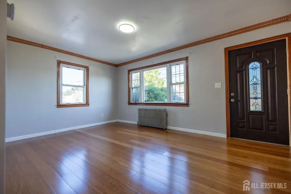 15 Clinton Avenue Keasbey, NJ 08832