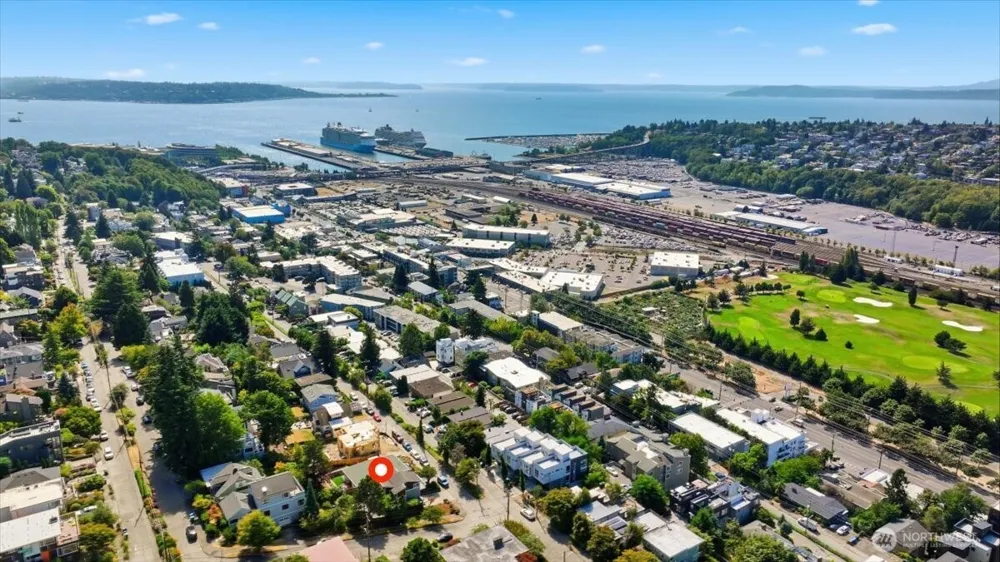 2568 13th Avenue W Seattle, WA 98119