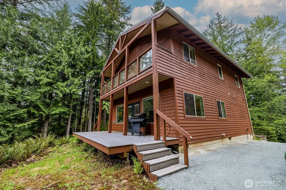 33006 Deer Park Lane Mount Vernon, WA 98274