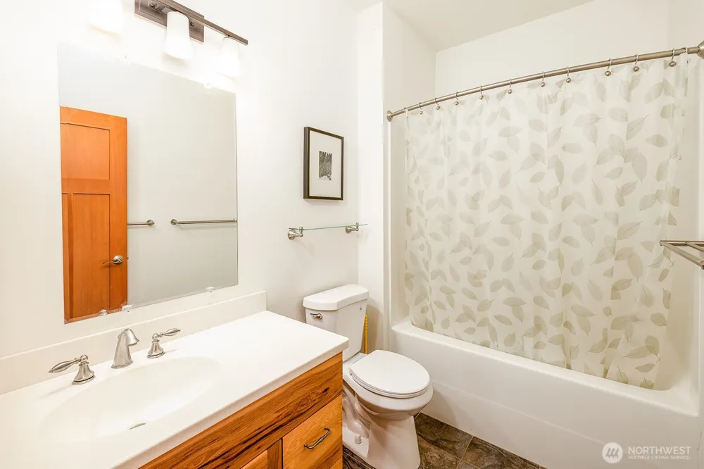 33006 Deer Park Lane Mount Vernon, WA 98274