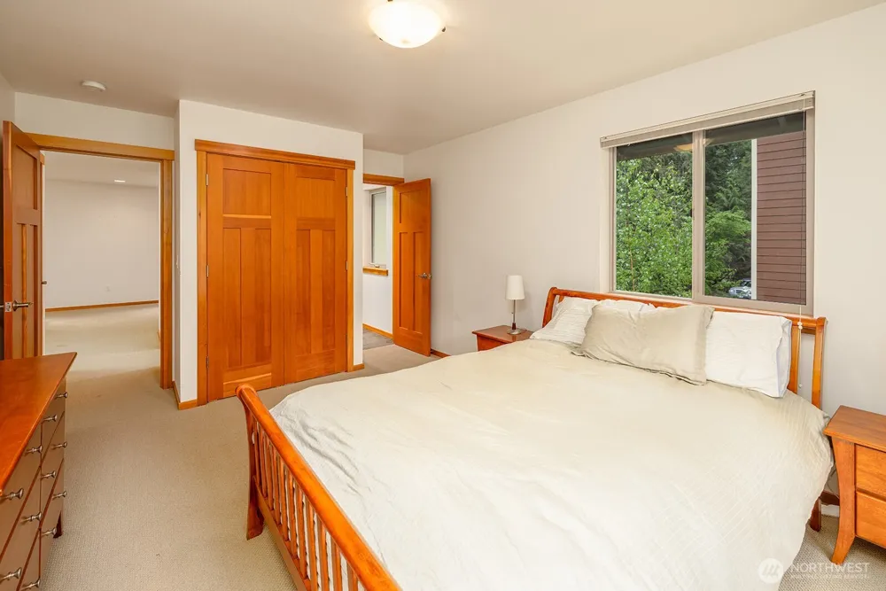 33006 Deer Park Lane Mount Vernon, WA 98274