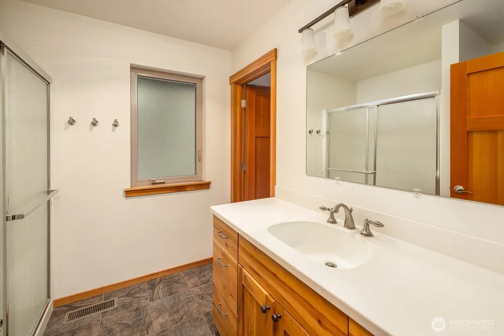 33006 Deer Park Lane Mount Vernon, WA 98274