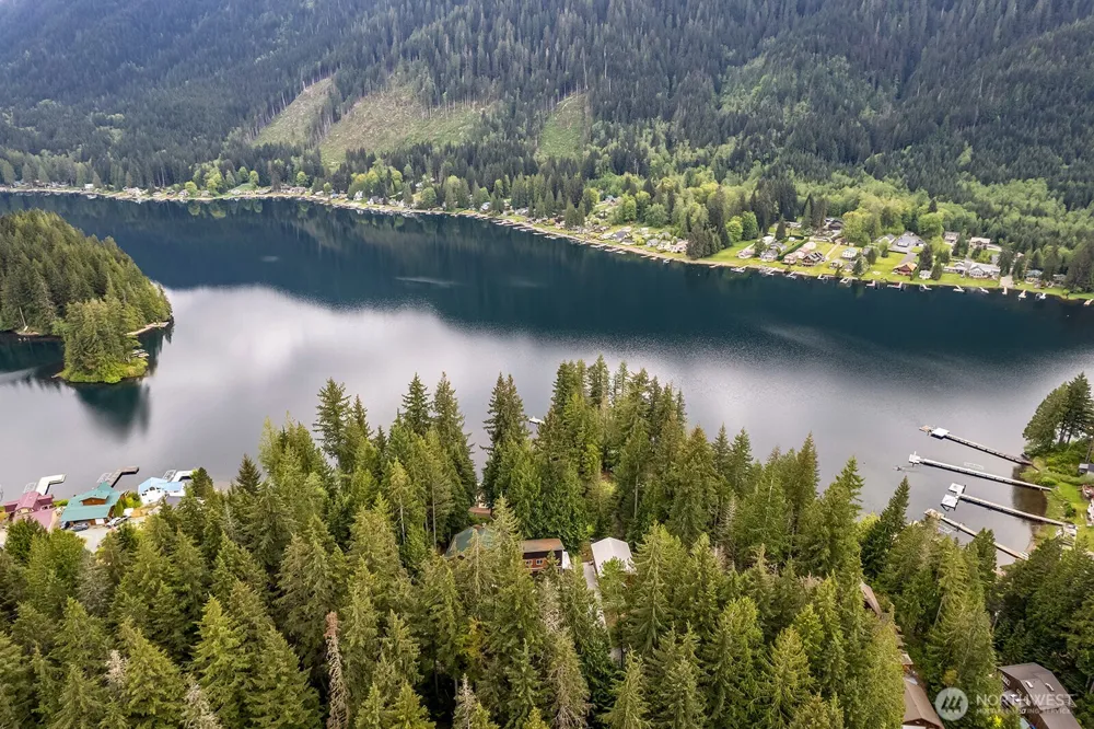 33006 Deer Park Lane Mount Vernon, WA 98274