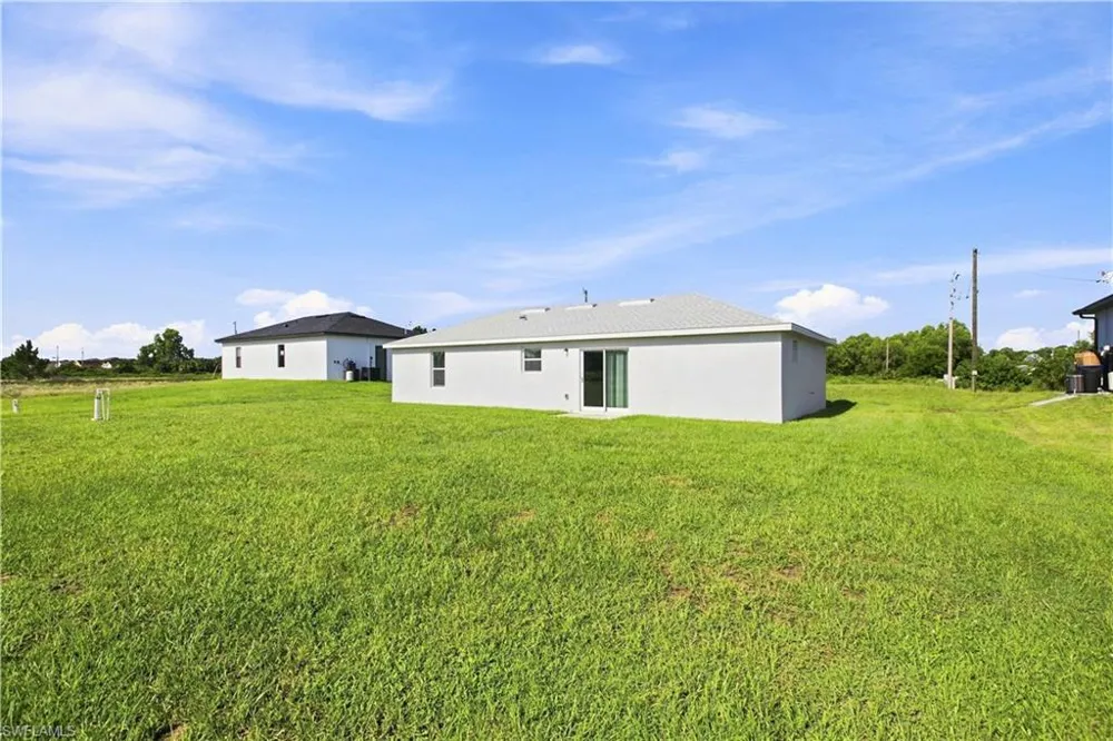 737 Ferguson Avenue S Lehigh Acres, FL 33974