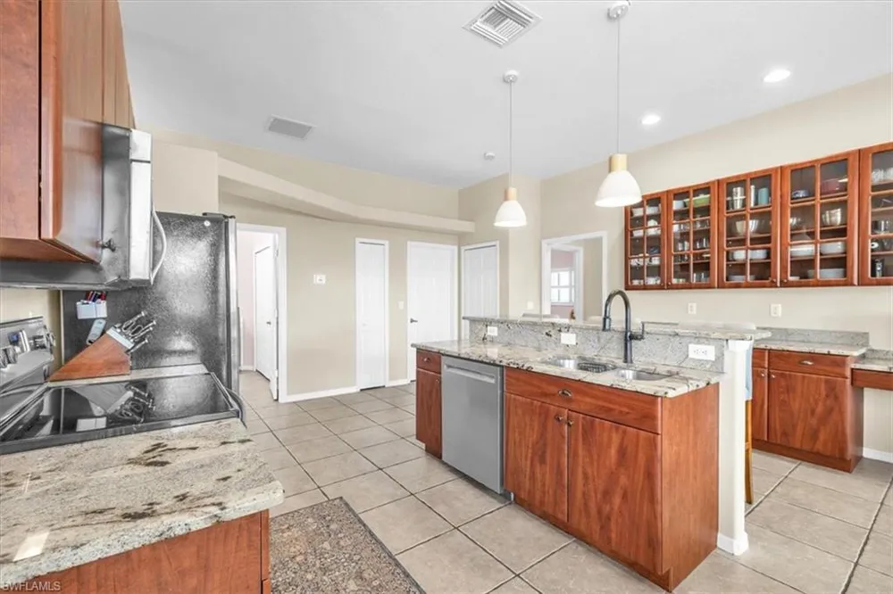 2909 SW 38th Street Cape Coral, FL 33914