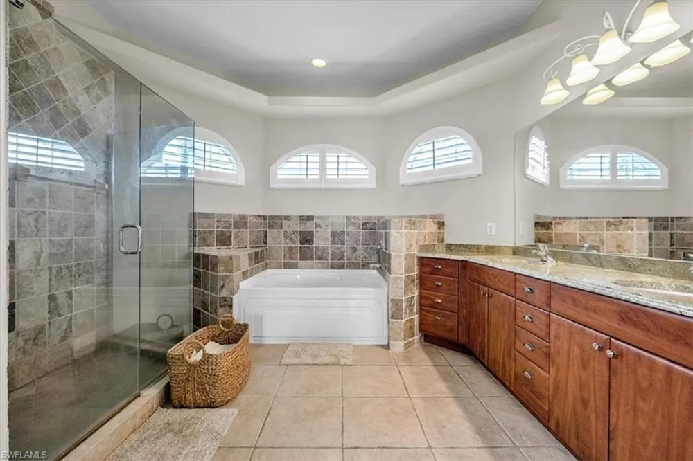 2909 SW 38th Street Cape Coral, FL 33914