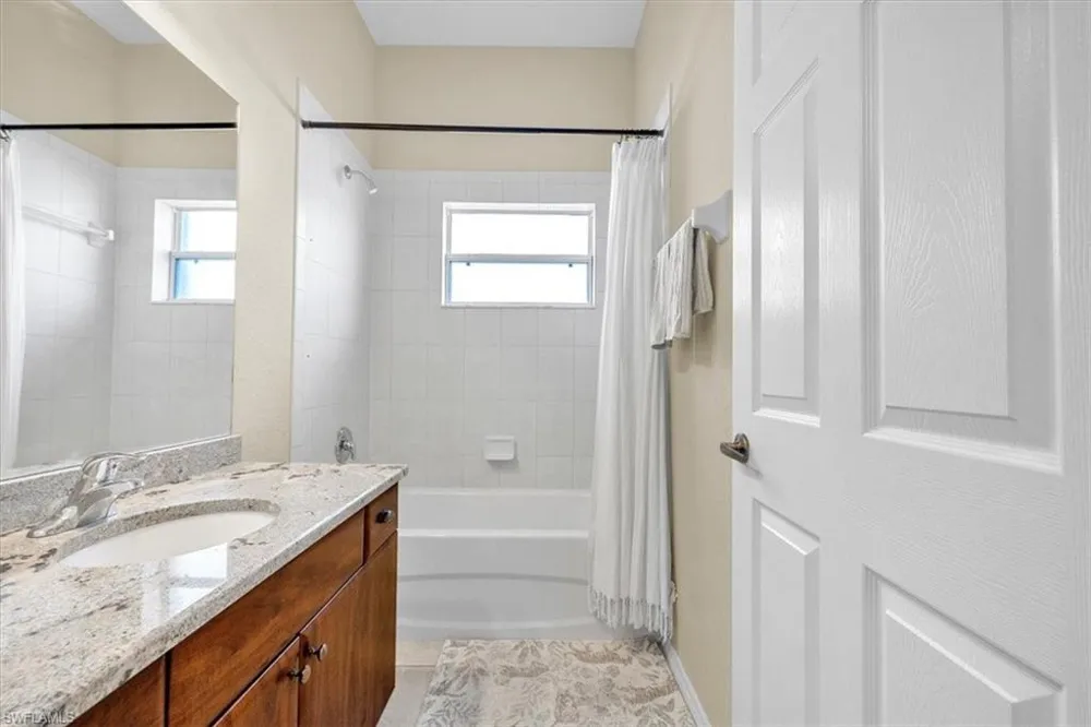 2909 SW 38th Street Cape Coral, FL 33914