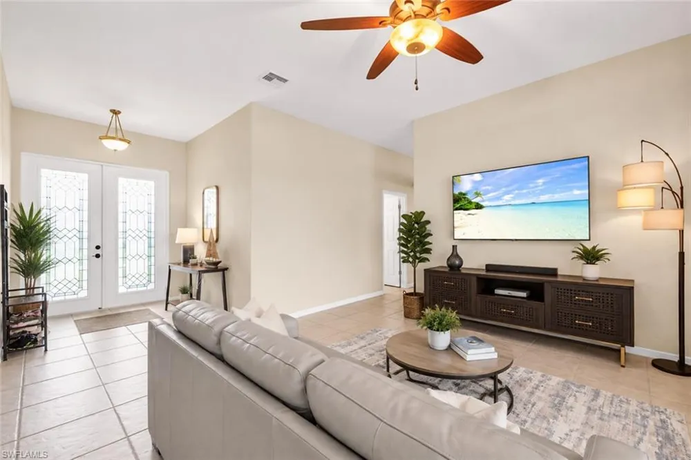 2909 SW 38th Street Cape Coral, FL 33914