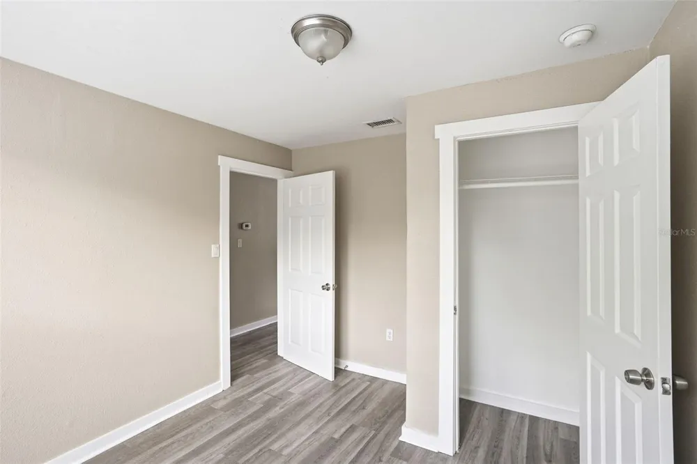 1514 CREST AVENUE Leesburg, FL 34748