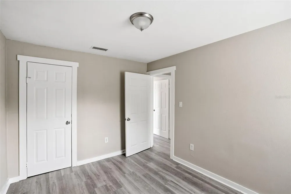 1514 CREST AVENUE Leesburg, FL 34748