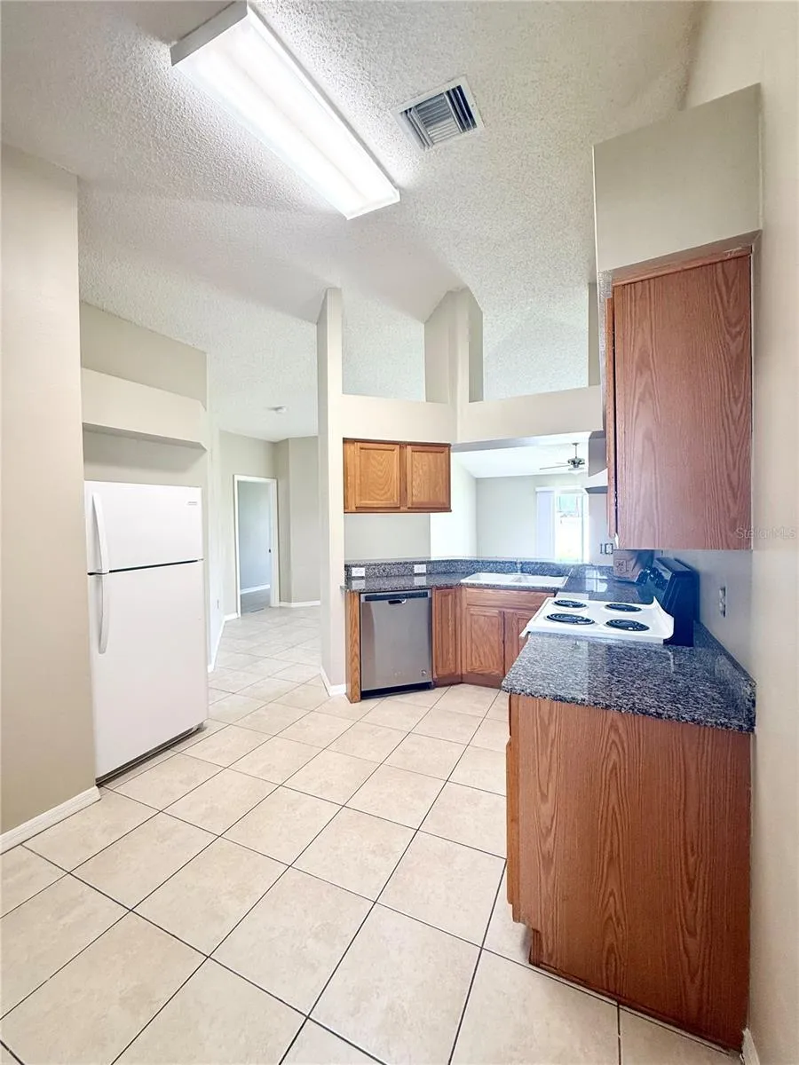 6429 PINE TOP WAY Wesley Chapel, FL 33545