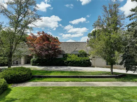 363 Lakewood Drive