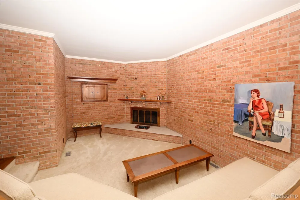 363 Lakewood Drive Bloomfield Hills City, MI 48304