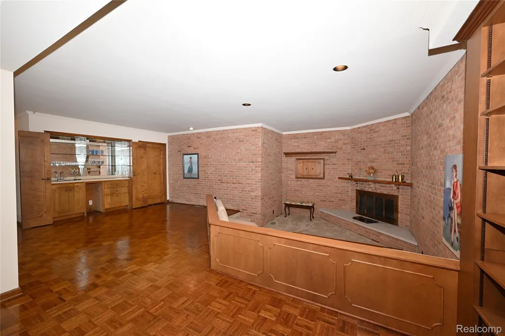 363 Lakewood Drive Bloomfield Hills City, MI 48304