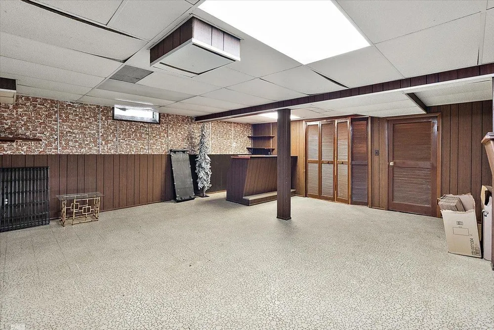601 Notre Dame Street Grosse Pointe City, MI 48230