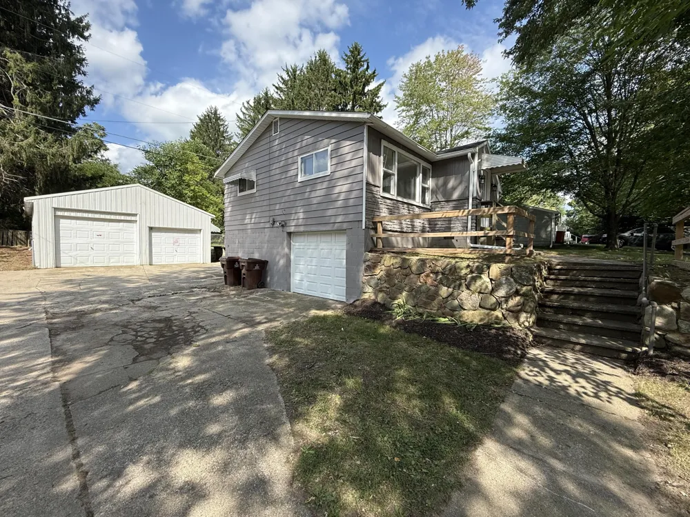 9470 Peck Road Montcalm Township, MI 48838